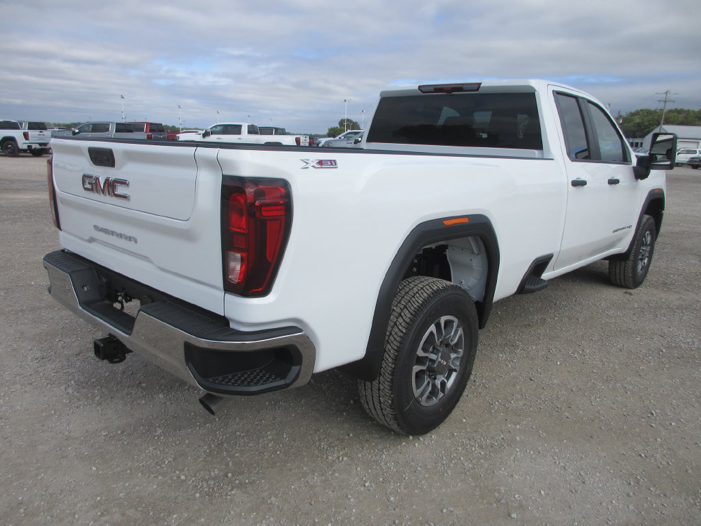 New 2026 GMC Sierra 3500 Pro AWD/4WD image 5