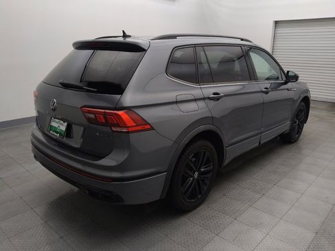 Used 2022 Volkswagen Tiguan SE R-Line image 9