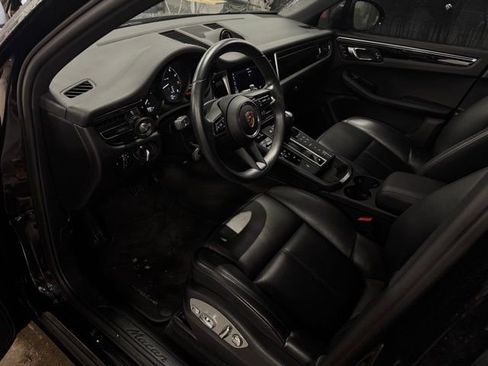 Used 2024 Porsche Macan Base image 19