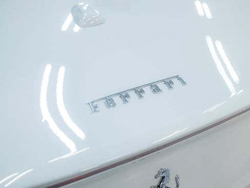 Used 2016 Ferrari California T image 30