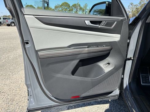 New 2026 Volkswagen Atlas Peak Edition image 14