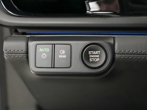 Used 2025 Porsche Panamera 4 E-Hybrid AWD/4WD image 26
