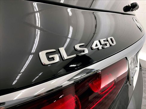 Used 2026 Mercedes-Benz GLS 450 4MATIC image 32