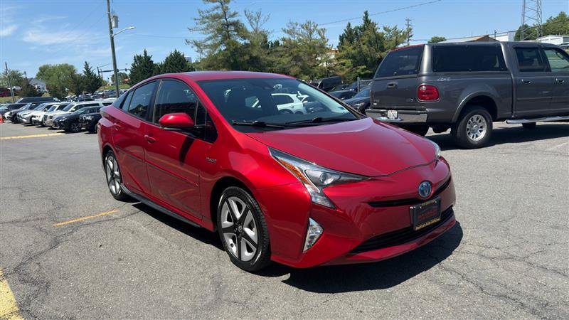 Used 2017 Toyota Prius Three Touring w/ Protection Package FWD image 2