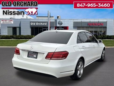 Used 2014 Mercedes-Benz E 350 4MATIC Sedan image 4