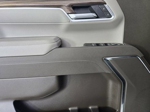 New 2026 Chevrolet Silverado 1500 LT w/ Texas Edition Plus RWD image 23
