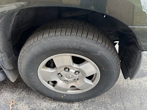 Used 2013 Toyota Tundra 4x4 Double Cab w/ TRD Off-Road Pkg image 22