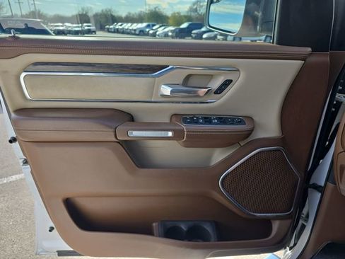 Used 2019 RAM 1500 Laramie image 25