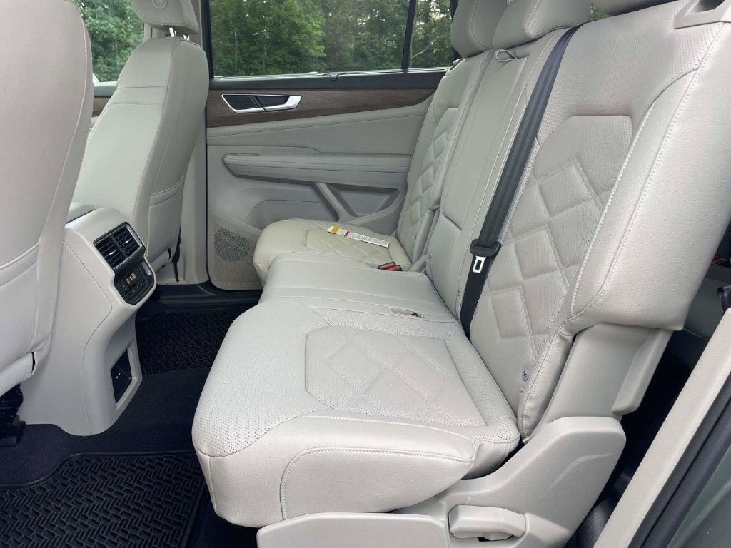 New 2026 Volkswagen Atlas SE FWD image 10