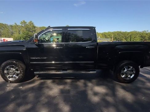 Certified 2018 GMC Sierra 3500 Denali w/ Duramax Plus Package image 6