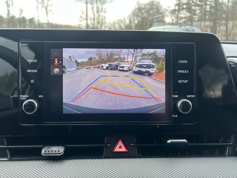 Used 2023 Kia Sportage LX image 15