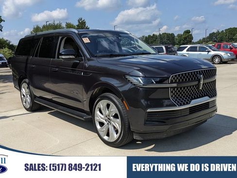 Used 2026 Lincoln Navigator L Premier AWD/4WD image 1