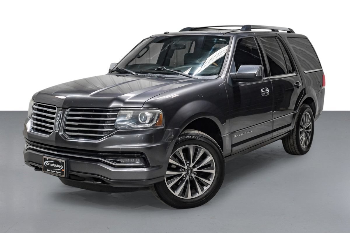 Used 2016 Lincoln Navigator Select RWD image 4