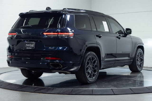 Used 2024 Jeep Grand Cherokee L Summit AWD/4WD image 10