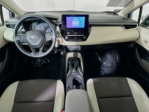Certified 2025 Toyota Corolla LE image 26