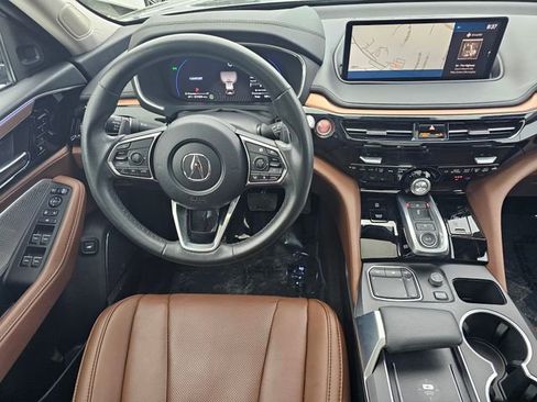 Used 2024 Acura MDX SH-AWD w/ Technology Package image 32