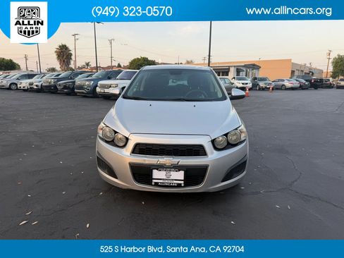 Used 2013 Chevrolet Sonic LT FWD image 2