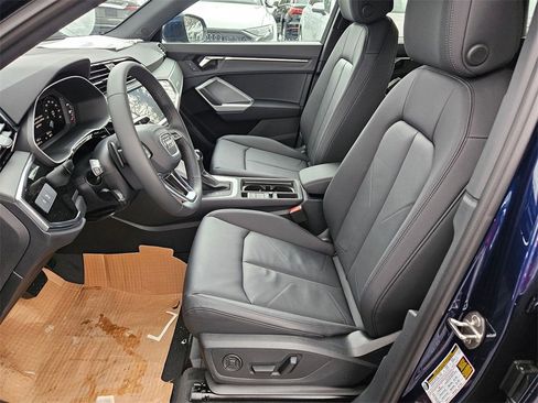 New 2025 Audi Q3 2.0T Premium image 8