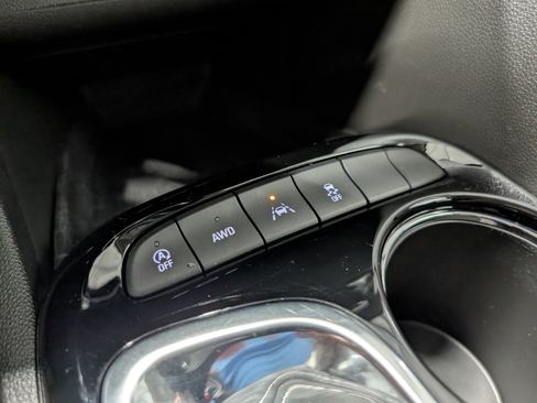 Used 2023 Buick Encore GX Preferred w/ Cold Weather Comfort Package image 27