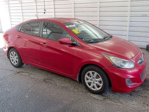 Used 2014 Hyundai Accent GLS FWD image 2