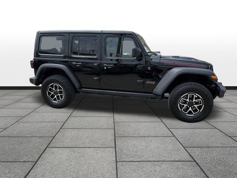 Used 2025 Jeep Wrangler Unlimited Rubicon image 4