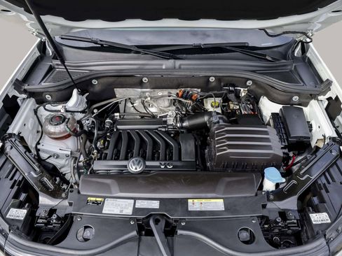 Used 2023 Volkswagen Atlas Cross Sport SEL R-Line image 43