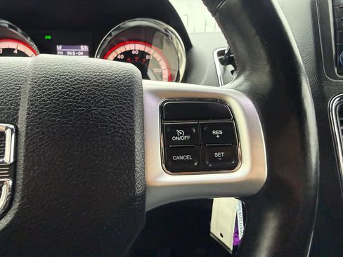 Used 2018 Dodge Grand Caravan GT FWD image 31