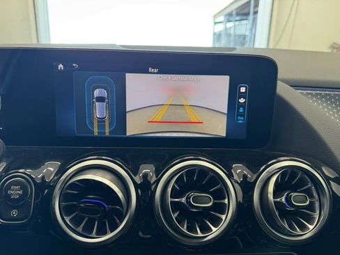 Used 2025 Mercedes-Benz GLA 250 image 27