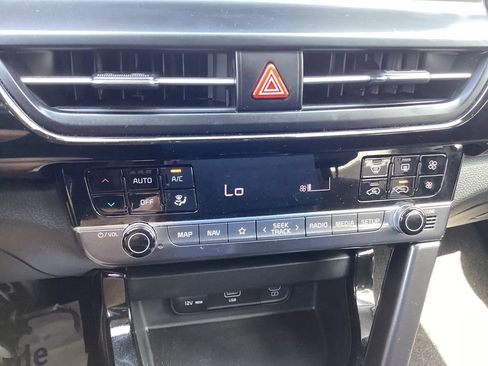 Used 2025 Kia Seltos S AWD/4WD image 26