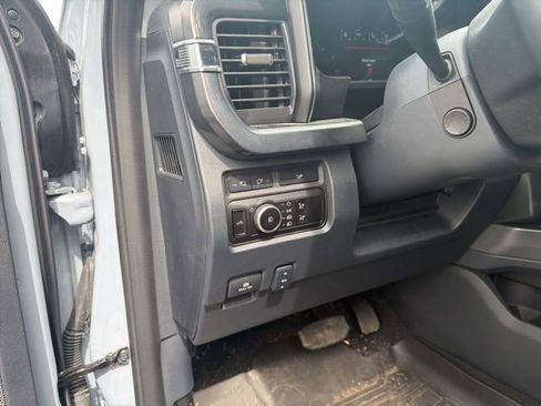 Certified 2024 Ford F250 Lariat w/ Tremor Off-Road Package AWD/4WD image 15