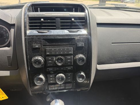 Used 2012 Ford Escape Limited AWD/4WD image 28
