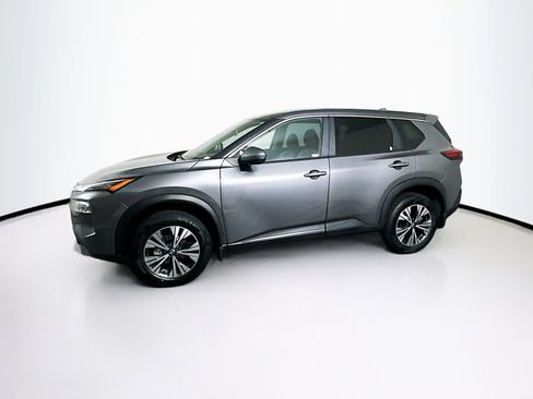 Used 2023 Nissan Rogue SV image 4