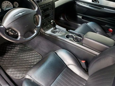 Used 2004 Ford Thunderbird RWD image 7