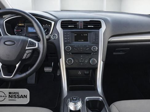 Used 2018 Ford Fusion S FWD image 9