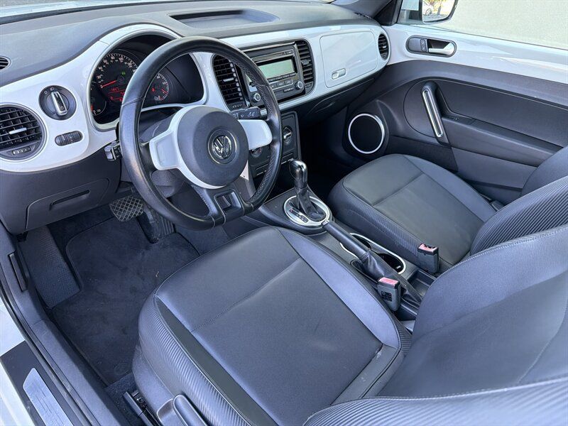 Used 2012 Volkswagen Beetle 2.5 FWD image 10