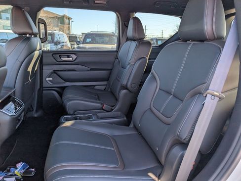 New 2026 Nissan Armada SL w/ Captain's Chari Seat Package RWD image 19