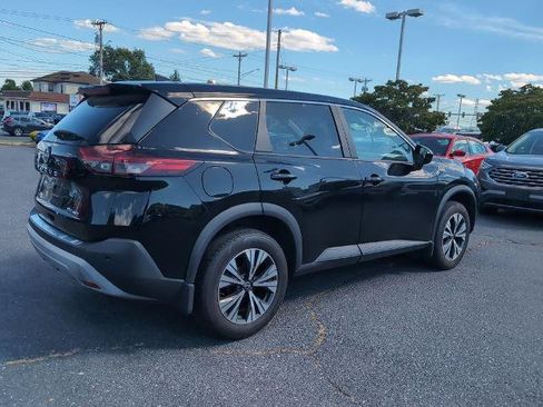 Used 2023 Nissan Rogue SV AWD/4WD image 5