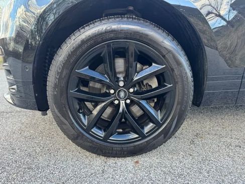 Used 2026 Land Rover Range Rover Velar Dynamic SE image 2