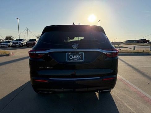 Used 2021 Buick Enclave Essence w/ Sound and Sites Package image 4