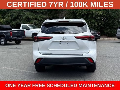 Used 2023 Toyota Highlander XLE FWD image 3