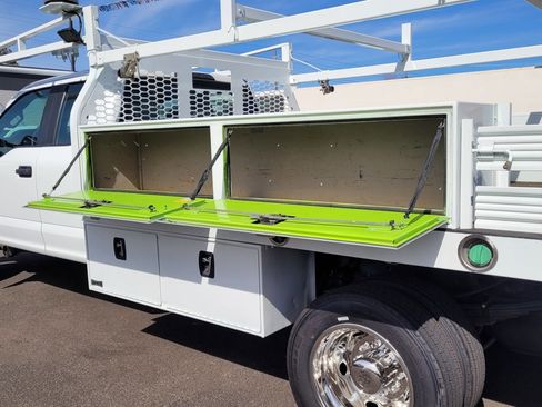 Used 2019 Ford F550 2WD SuperCab Super Duty image 9