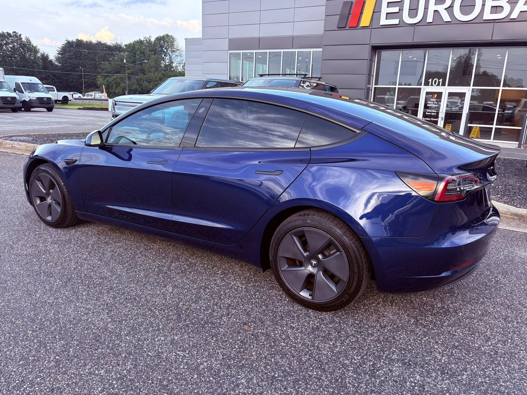 Used 2022 Tesla Model 3 Long Range AWD/4WD image 27