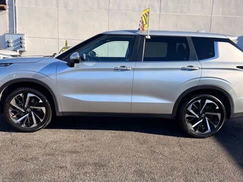 Used 2024 Mitsubishi Outlander Ralliart image 15