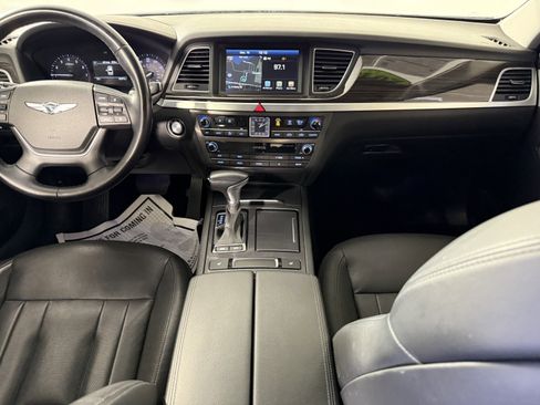 Used 2019 Genesis G80 3.8 image 10