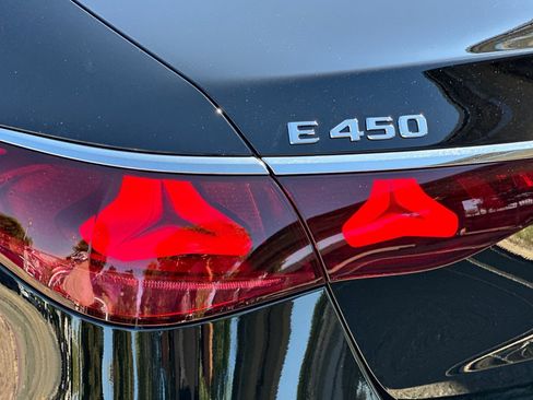 New 2026 Mercedes-Benz E 450 4MATIC Sedan image 25