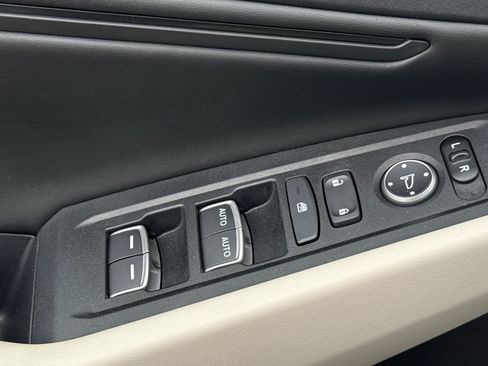 Used 2024 Honda Accord EX image 12