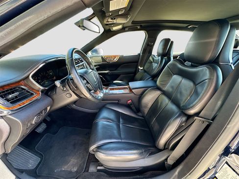 Used 2017 Lincoln Continental Reserve image 21
