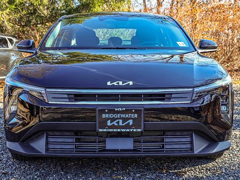 Certified 2025 Kia K4 LXS image 2