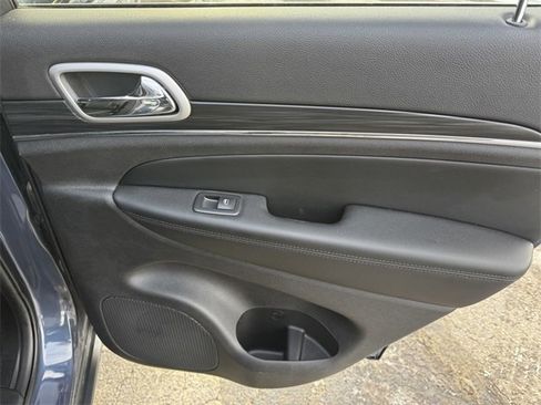 Certified 2020 Jeep Grand Cherokee Limited image 16