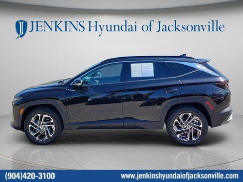 Used 2026 Hyundai Tucson Limited AWD/4WD image 10